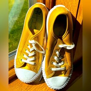 PF Flyers Gold Sneakers Kicks Rigid Wedge Women’s Size 6